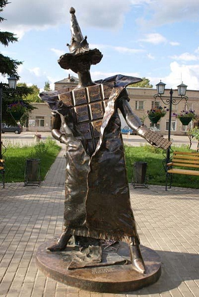 Памятник шоколаду Покров