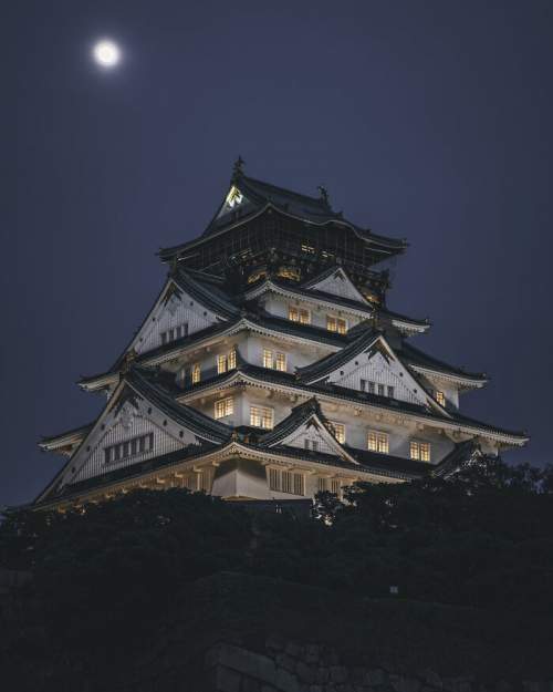 Осакский замок ночью