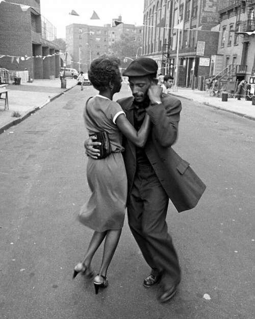 Танцы в Южном Бронксе, Нью-Йорк, 1979 год.