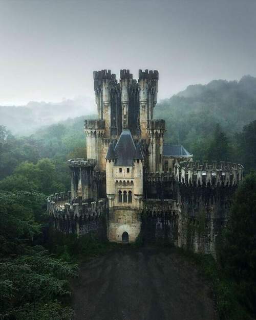 Замок Бутрон, Испания