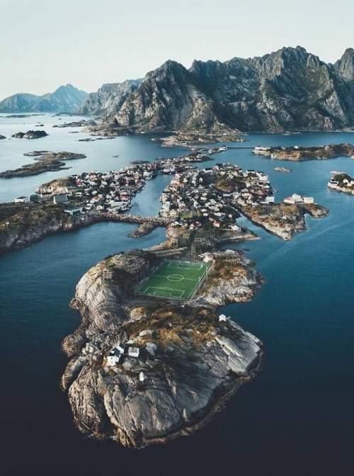Футбольное поле в Норвегии